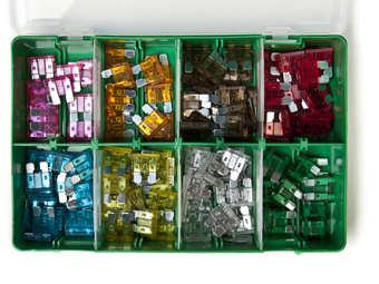 AUTOMARINE Fusibles de Cuchilla Surtidos de Accesorios Green Kit (Caja de 130 Piezas)